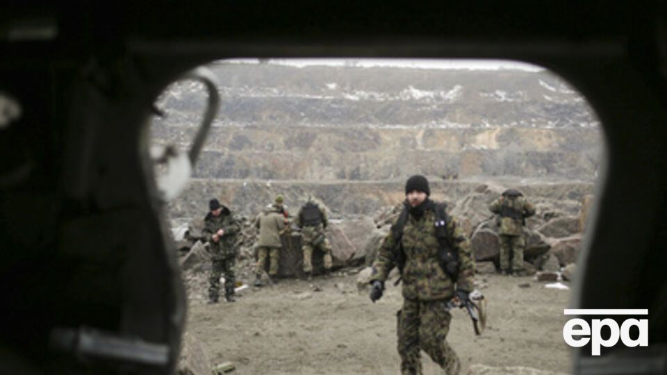 Обстрелы позиций украинских военных не прекращаются