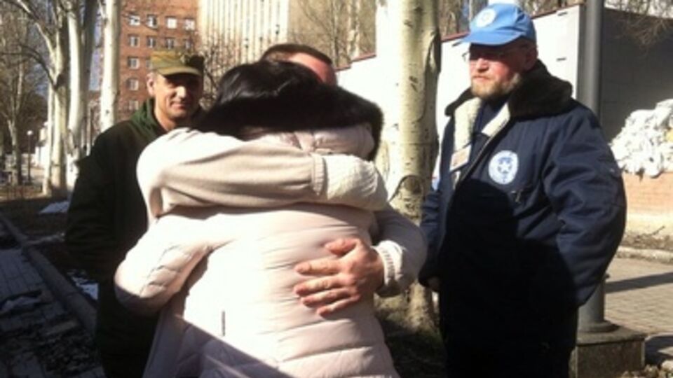 Рубан: Оксану, которая вместе со знакомыми ринулась освобождать мужа-"киборга" из плена, чудом удалось освободить в результате спецоперации "ОК"