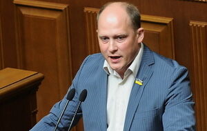 Каплин обратился к фискальной службе, чтобы выяснить, исправно ли газета платит налоги