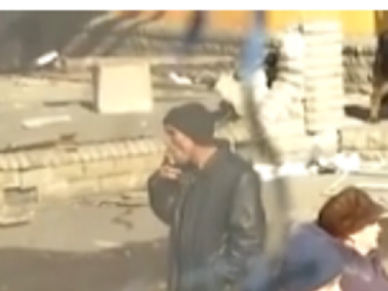 Жители города страдают из-за недостатка пищи и лекарств