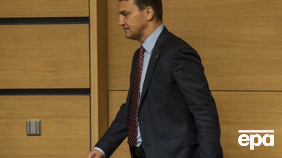 Сегодня в офисе Радослава Сикорского прошел обыск