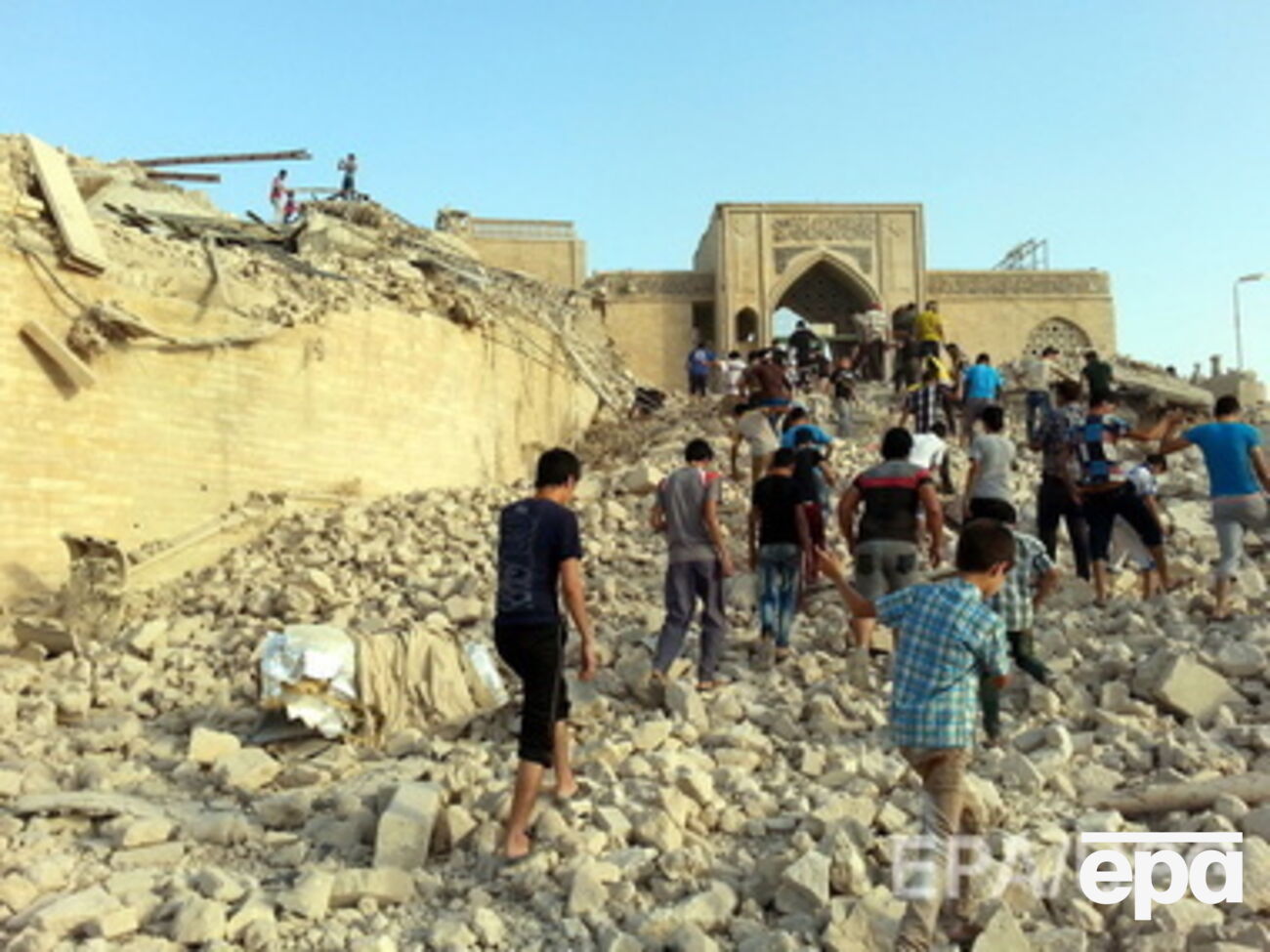 Боевики ИГИЛ предъявили ультиматум христианам: принять ислам, платить штраф или принять "смерть от меча"