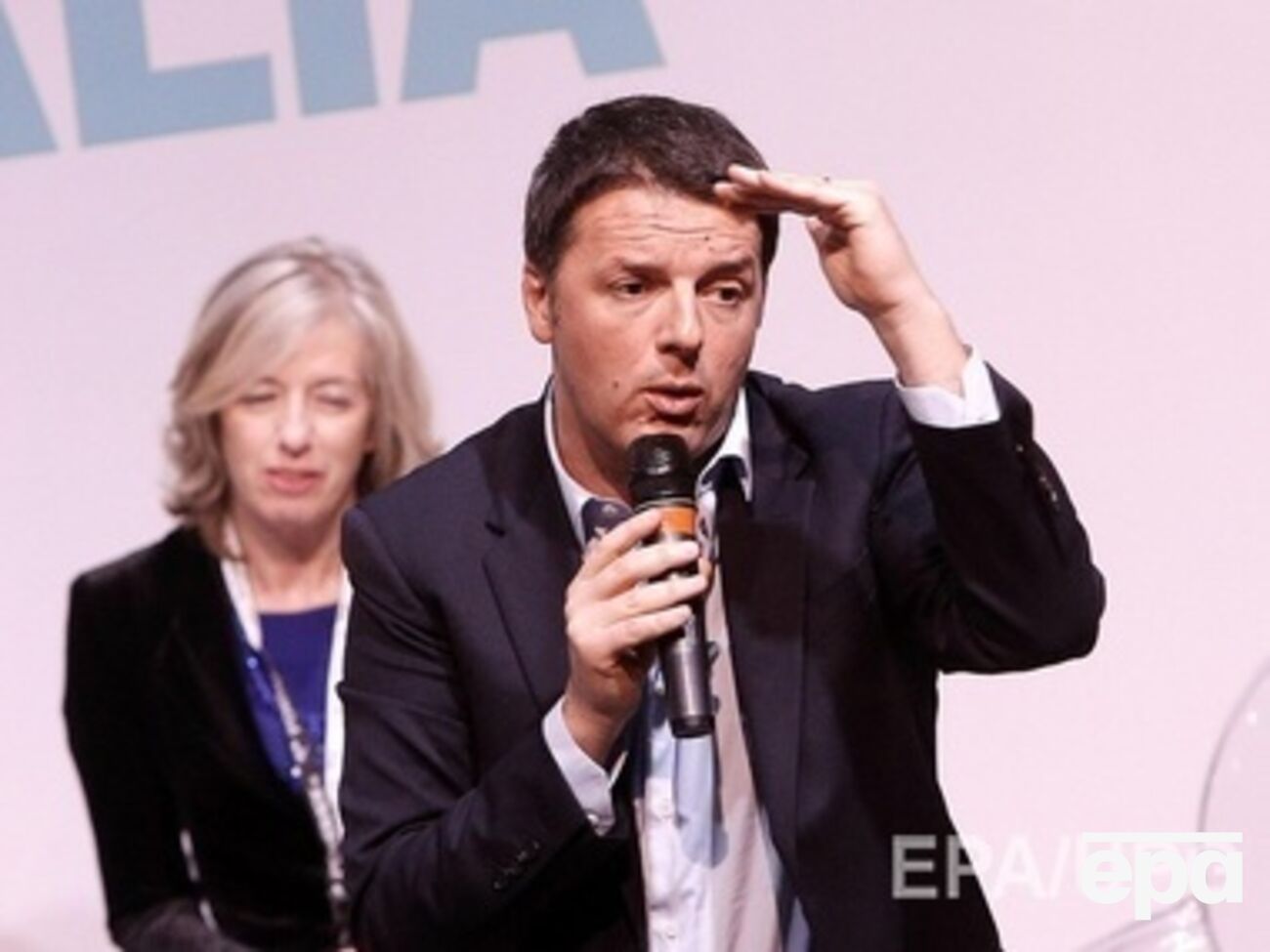 Ренци хочет поговорить с Порошенко и Путиным