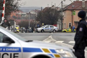На месте инцидента работает чешская полиция
