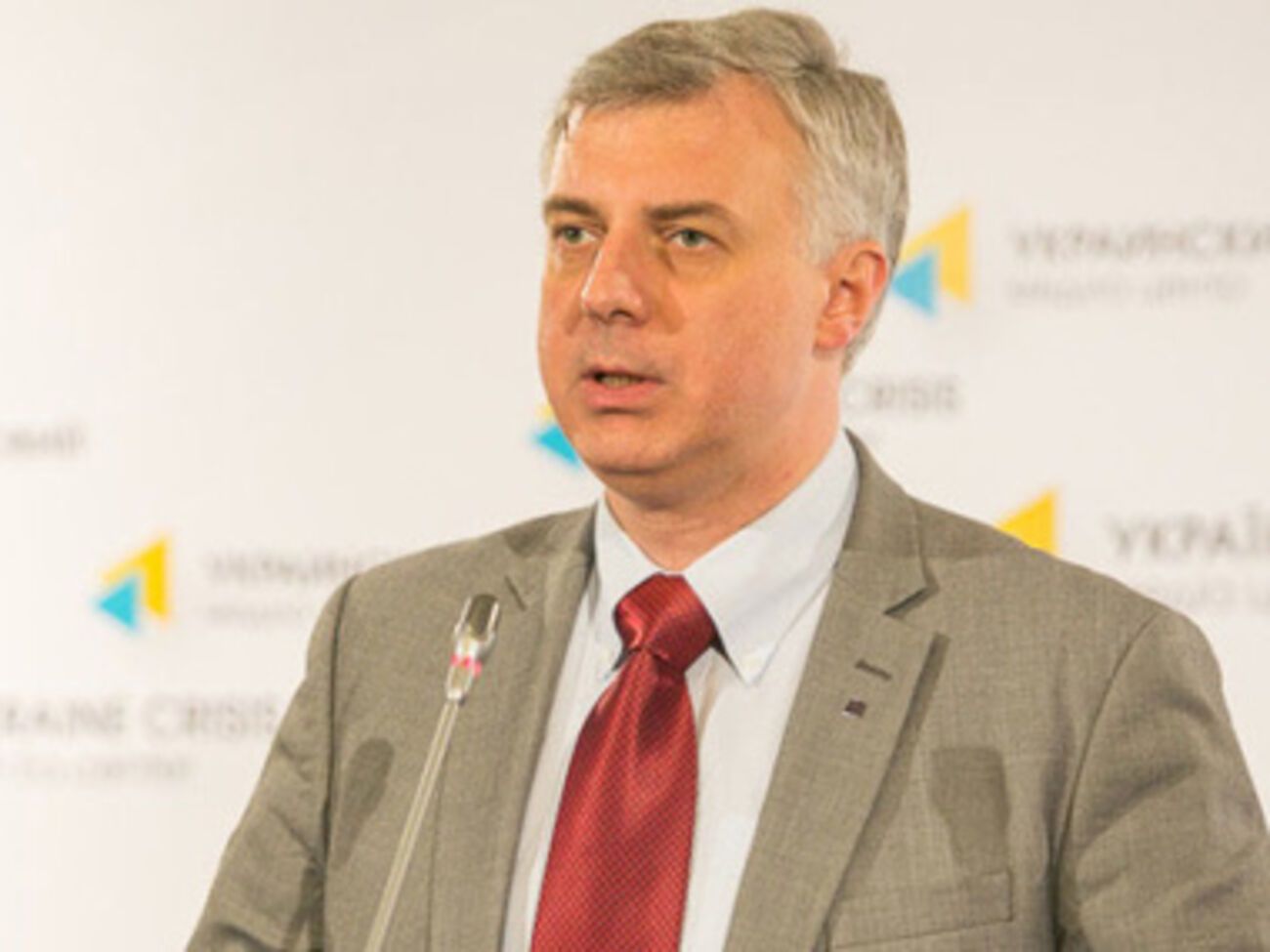 Квит сообщил о намерении организовать изучение английского языка в летних лагерях