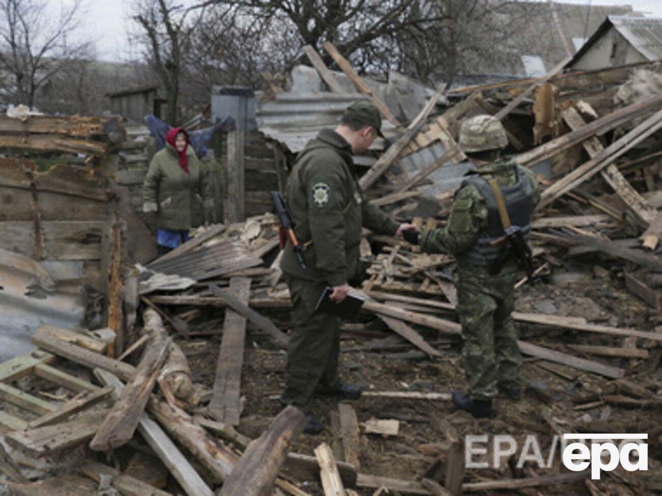 Боевики не прекращают обстрелы окрестностей Мариуполя