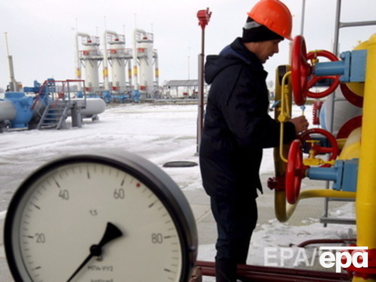 Несколько дней назад "Газпром" снизил объемы поставок газа в Украину