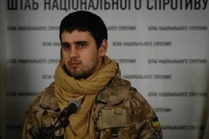 Когда стало понятно, что боевиков больше, нардеп вместе с двумя бойцами спрятались в лесу