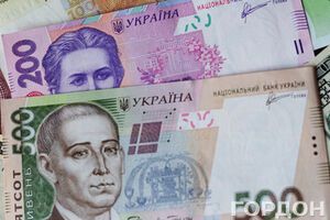 Злоумышленница была задержана во время получения 4000 гривен