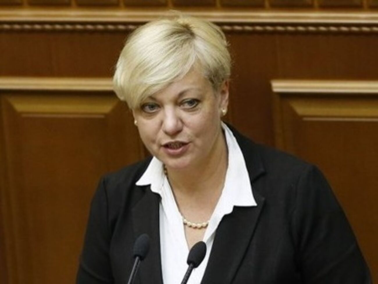 Гонтарева объявила о намерении НБУ провести валютные интервенции