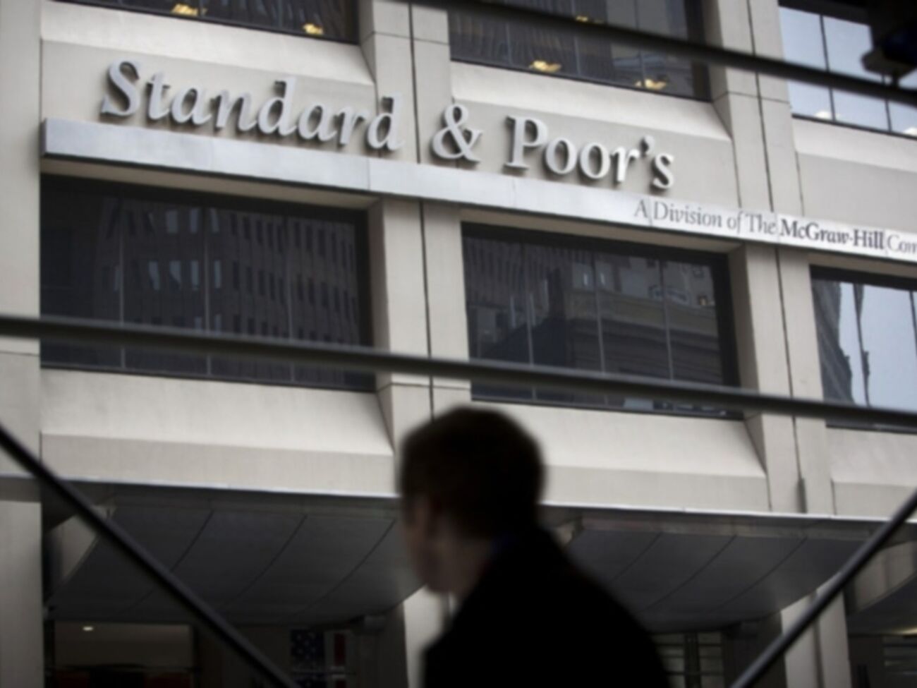 Согласно подсчетам S&P, прибыль банков России в 2015 году будет близка к нулю