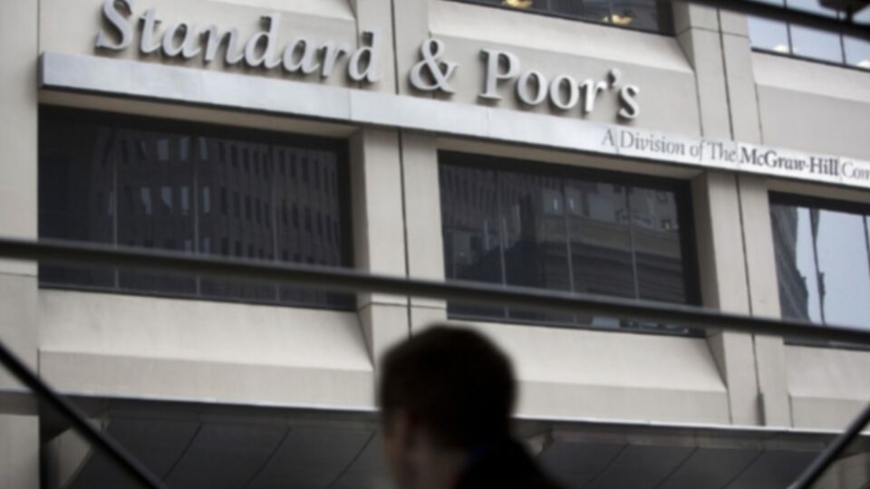 Согласно подсчетам S&P, прибыль банков России в 2015 году будет близка к нулю