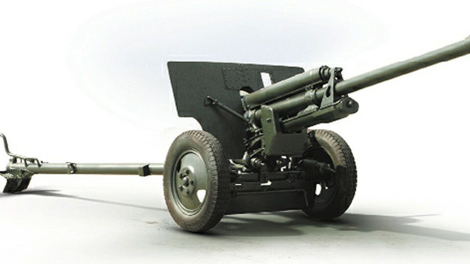 В соответствии с Минскими договоренностями начался первый этап отвода техники