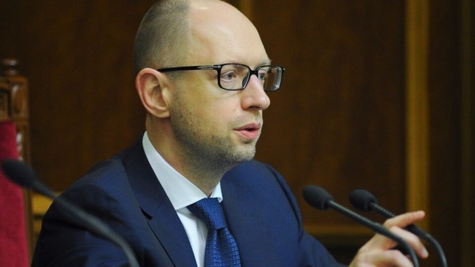 Арсений Яценюк заявил, что правительство и парламент выстроили "новую систему отношений"