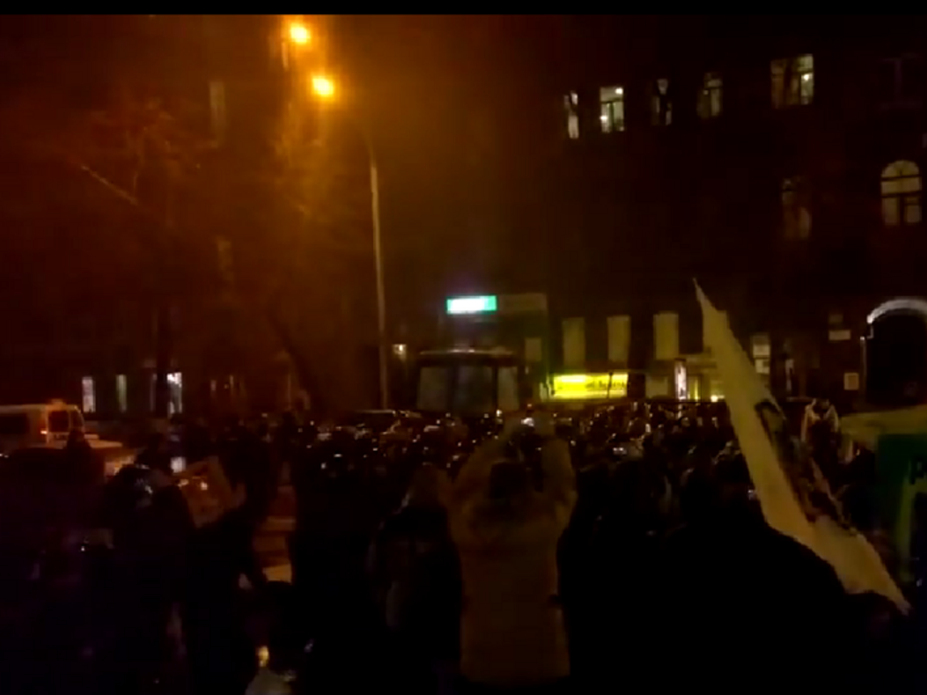 Потасовка под зданием НБУ