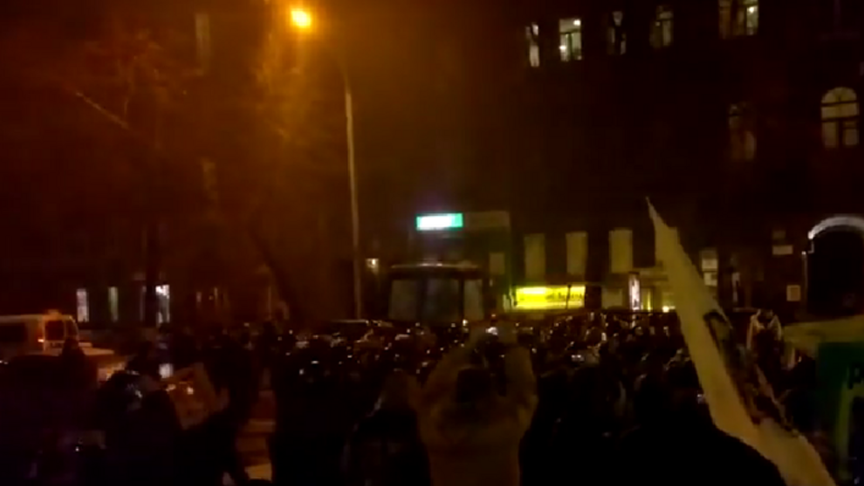 Потасовка под зданием НБУ