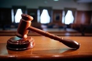 По факту судье выдвинуто обвинение по ч. 3 ст. 368 УК (принятие предложения, обещания или получения неправомерной выгоды должностным лицом) Украины