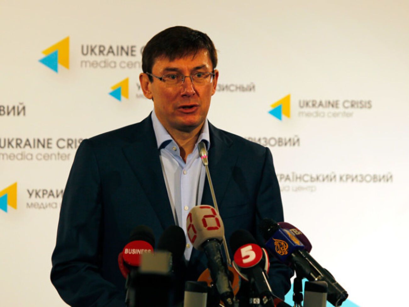 Юрий Луценко: Для "постмайдановской власти" недопустимо применение силы в отношении людей