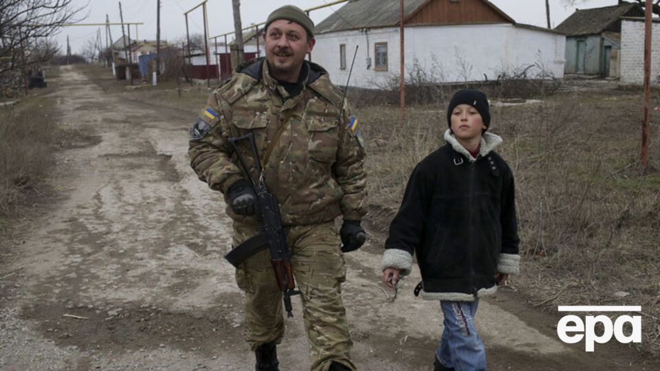 Под Мариуполем в зоне АТО относительное затишье, сообщил Шкиряк