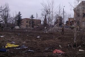 В Песках происходят перестрелки из стрелкового оружия и гранатометов