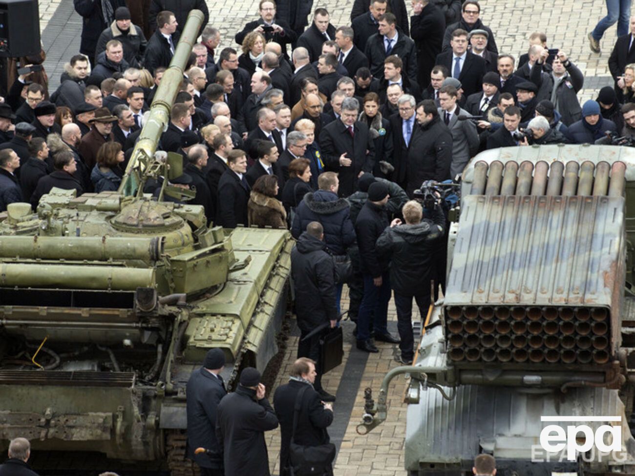 Порошенко:&nbsp;Даже при наступлении мира на Донбассе военная угроза с востока останется актуальной