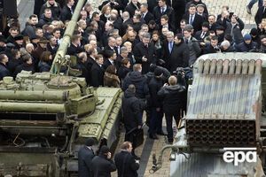 Порошенко: Даже при наступлении мира на Донбассе военная угроза с востока останется актуальной