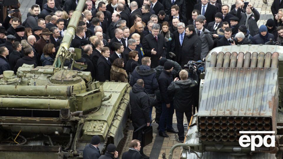 Порошенко: Даже при наступлении мира на Донбассе военная угроза с востока останется актуальной