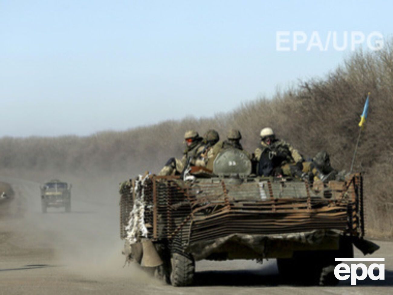 Несмотря на обстрелы боевиков, силы АТО начали отводить технику