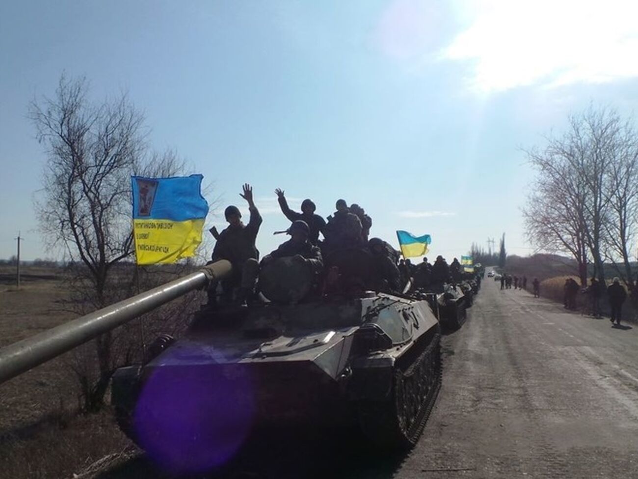 В зоне АТО продолжается отвод тяжелой техники ВСУ