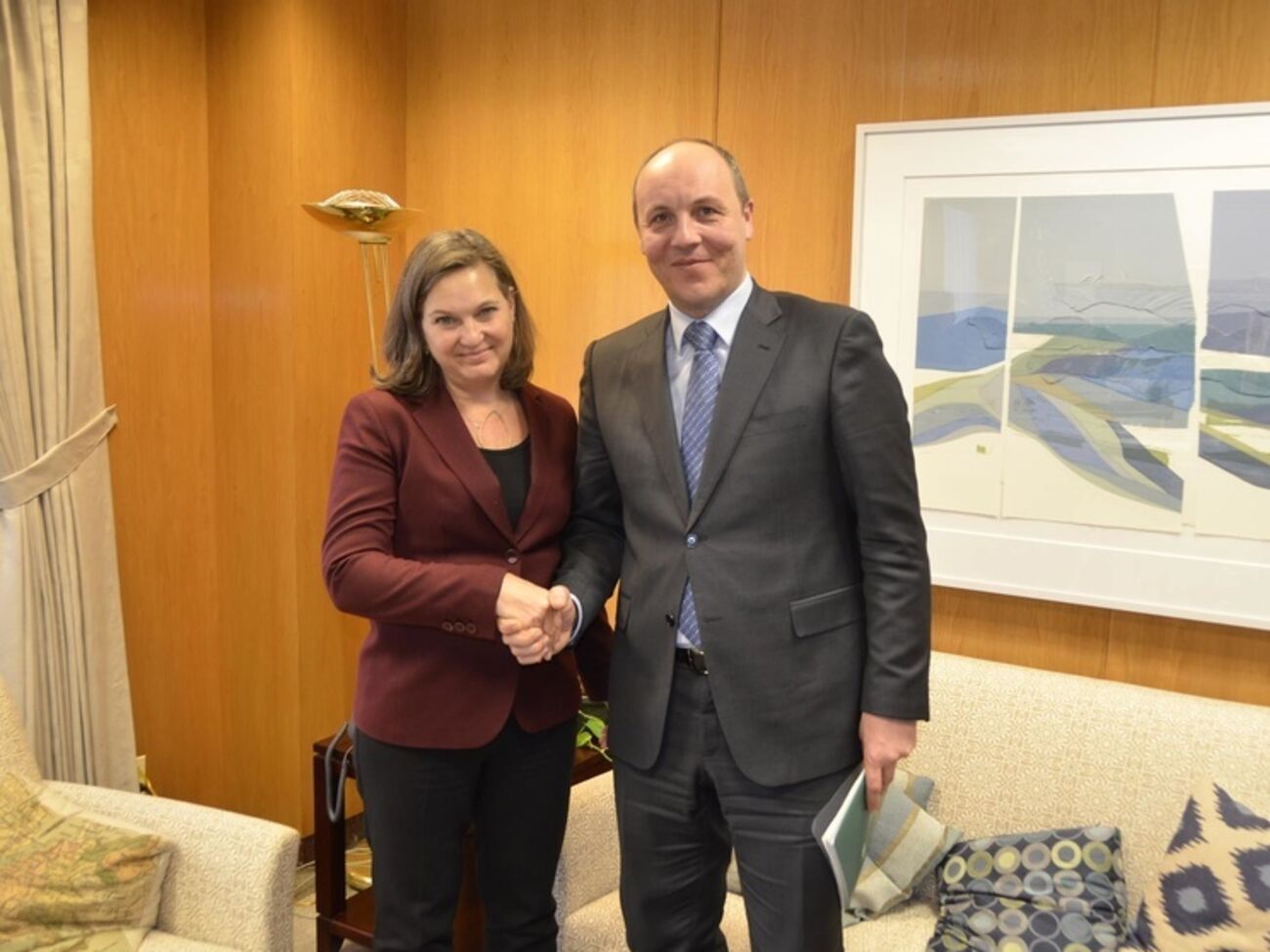 Парубий провел встречу с Нуланд