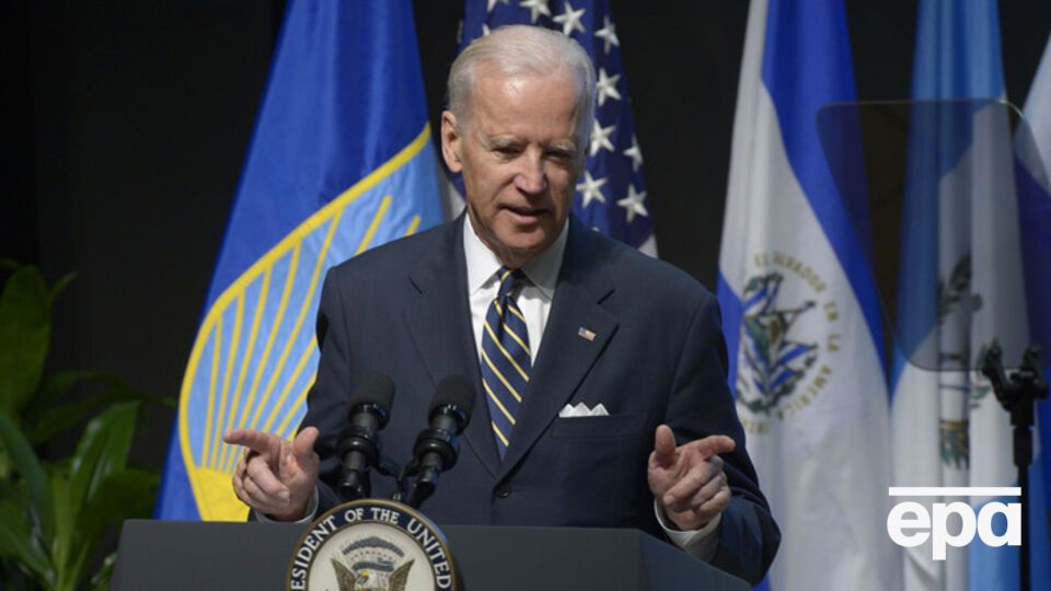 Порошенко провел телефонный разговор с Байденом