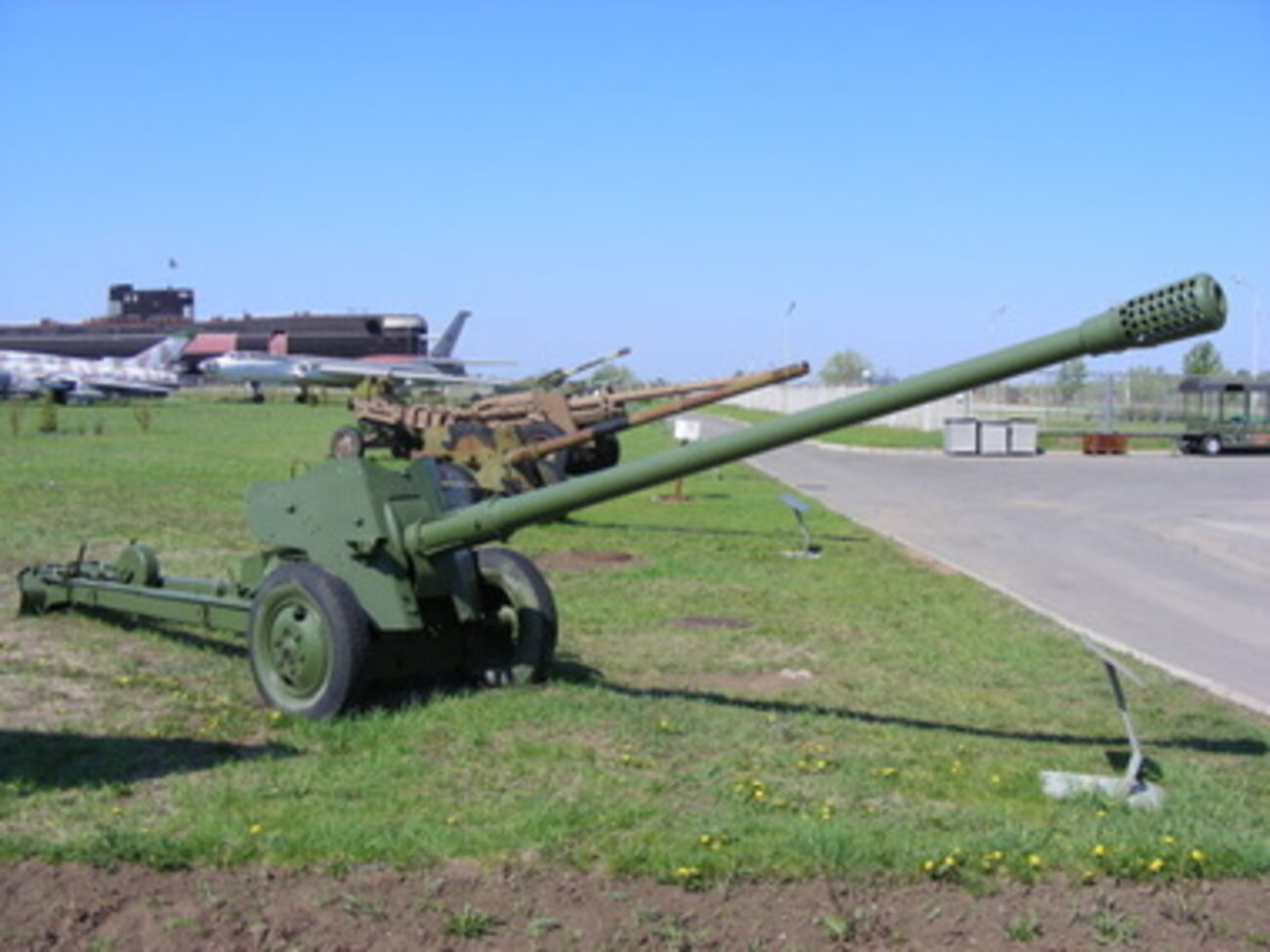 Противотанковая пушка МТ-12