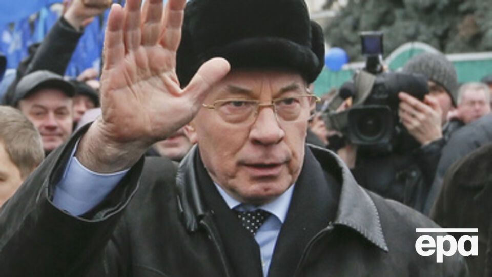 Азаров за год написал книгу