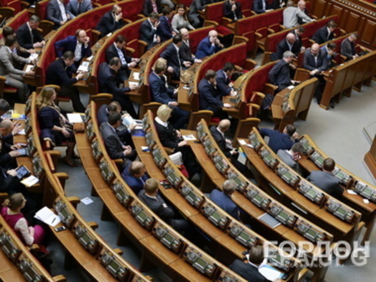 Рада приняла закон в первом чтении