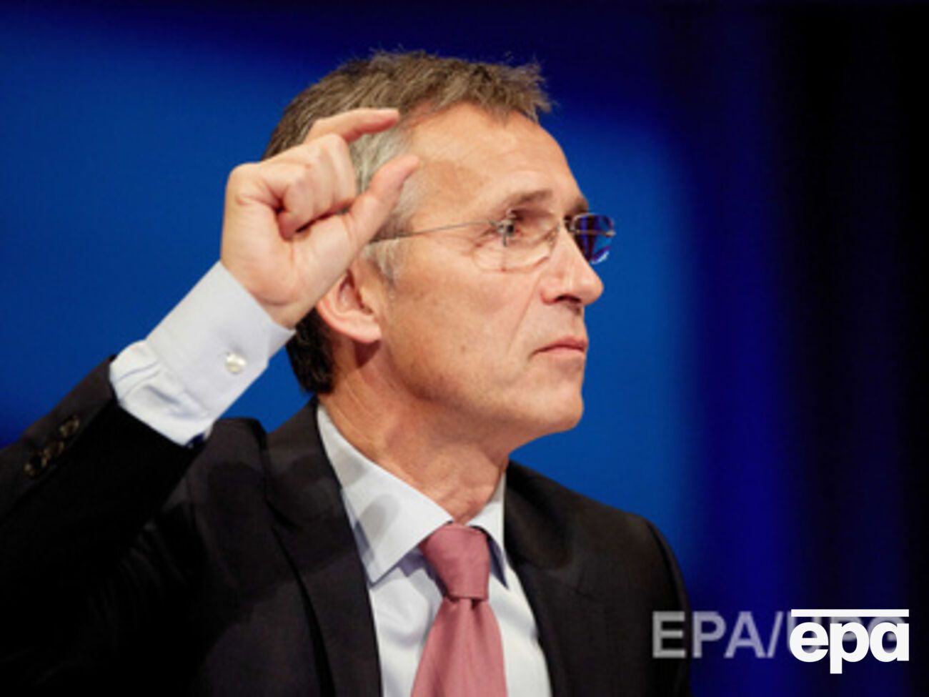 Столтенберг встретится с Порошенко в Мюнхене