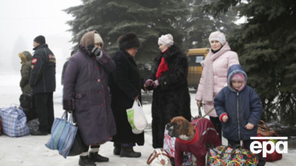Большая часть жителей Дебальцево покинула город