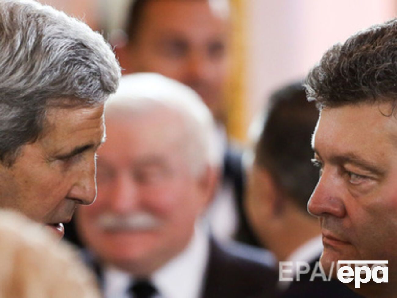 Порошенко встретится с Керри