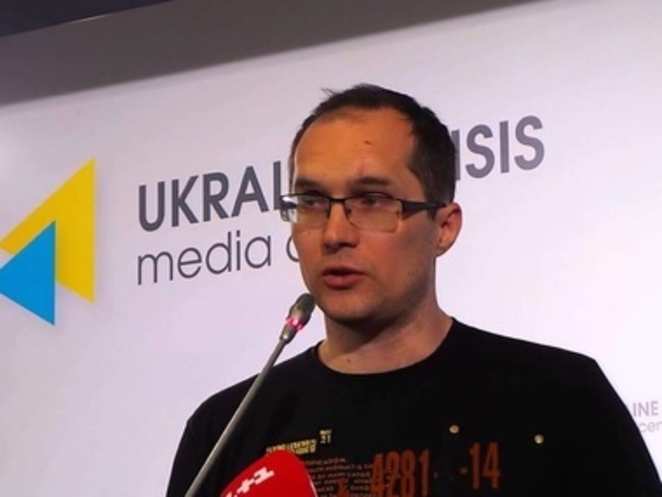 Бутусов считает, что надо строить новое государство