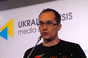 Бутусов считает, что надо строить новое государство