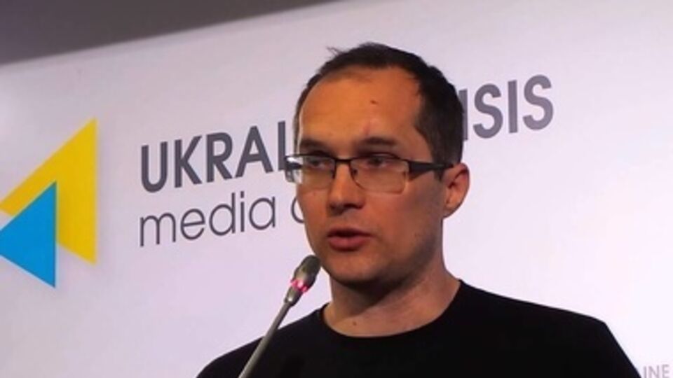 Бутусов считает, что надо строить новое государство