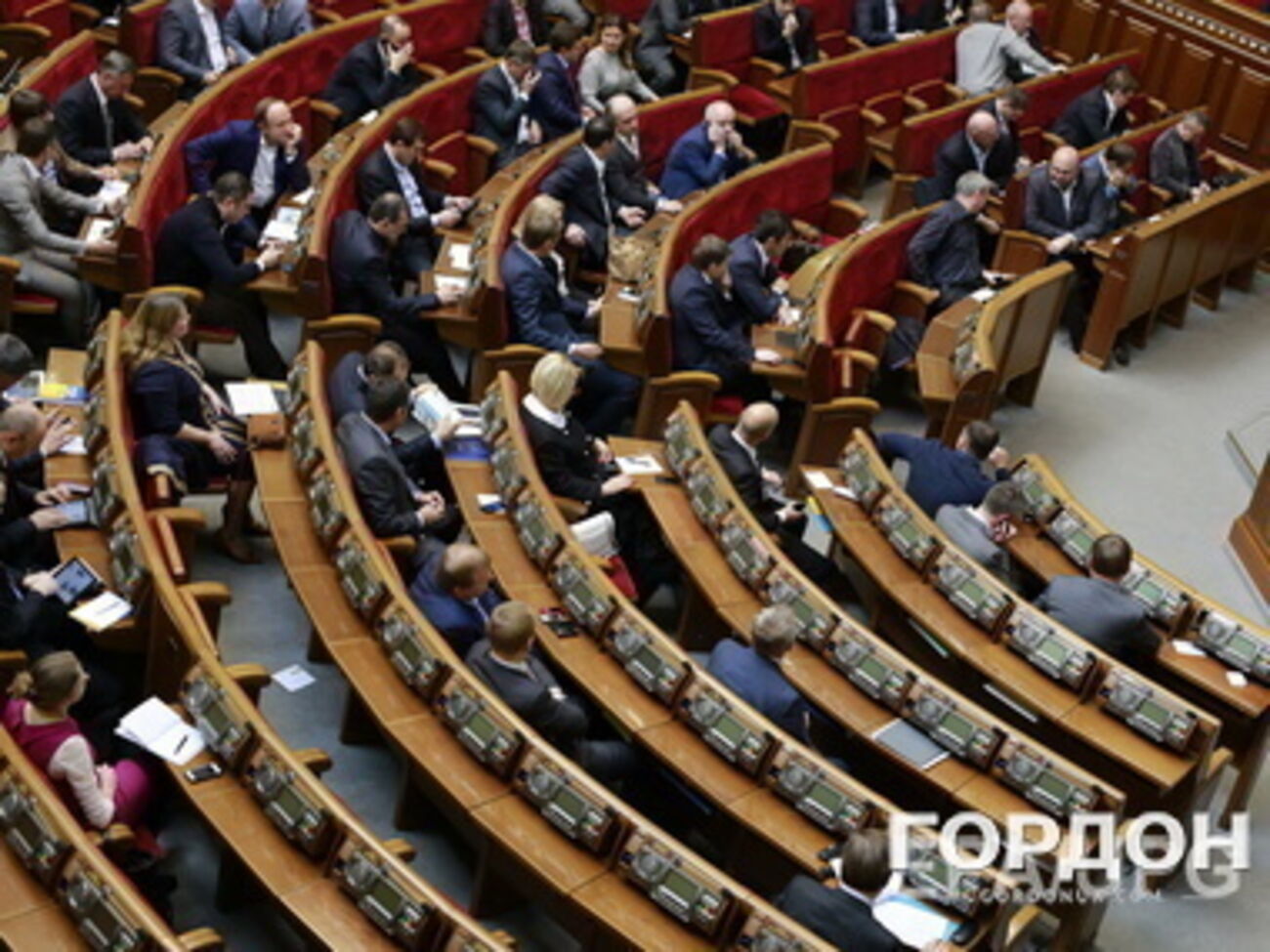 Парламентарии решили подготовить законопроект ко второму чтению по сокращенной процедуре