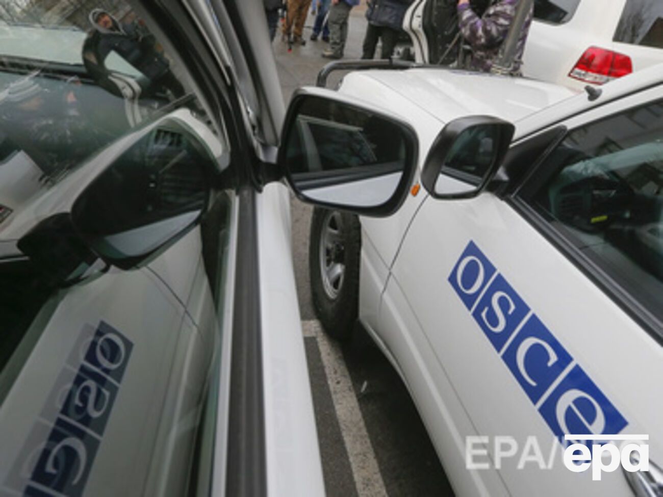 ОБСЕ зафиксировала колонну техники с вооруженными людьми на борту