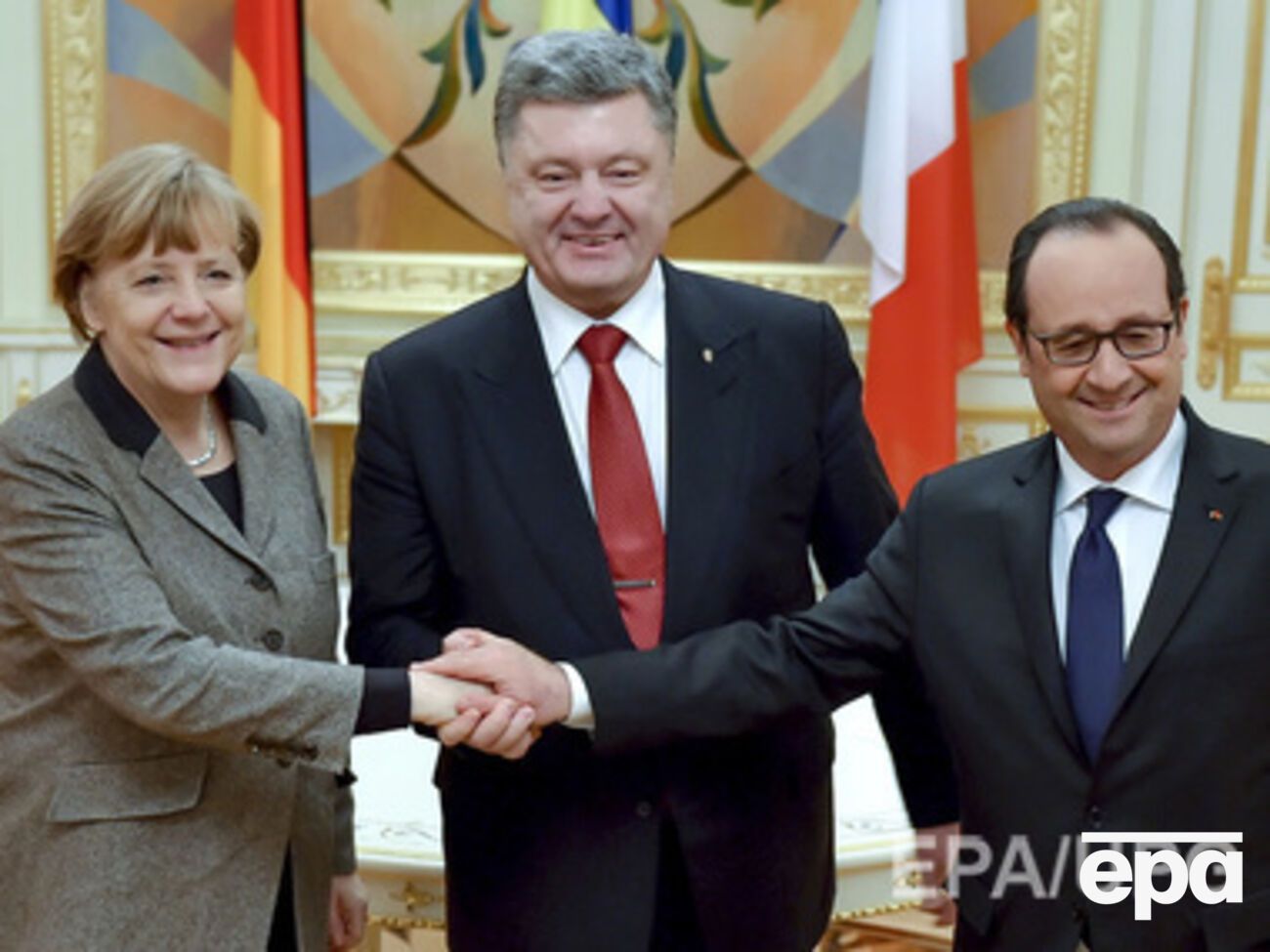 Лидеры Франции и Германии предлагают пойти на уступки России и боевикам