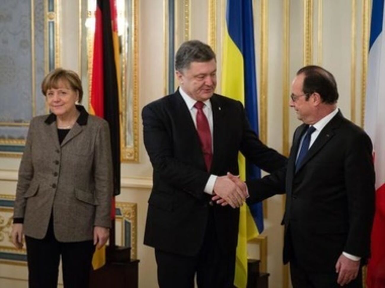 Ранее сообщалось, что Меркель планирует покинуть Киев в 22.00