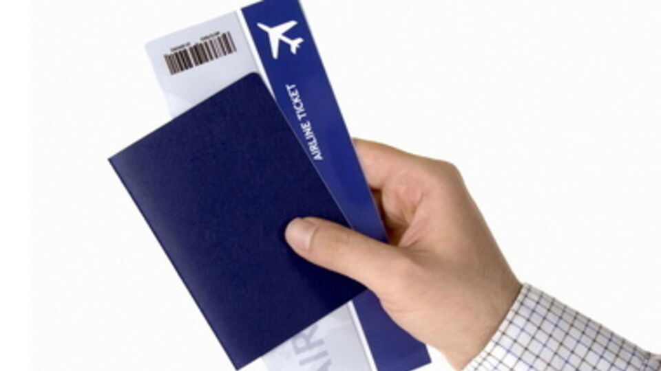 Курс системы IATA был привязан к курсу межбанка, который в свою очередь не мог значительно отличаться от индикативных показателей Нацбанка