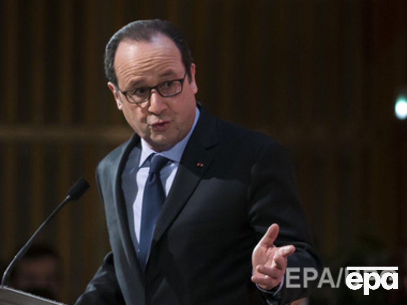 Источник: Такое впечатление может появиться из публичного выступления Олланда о том, что он считает нецелесообразным участие Украины в НАТО