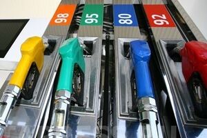 6 февраля Национальный банк Украины установил официальный курс гривны к доллару на уровне 23,1306 грн/$