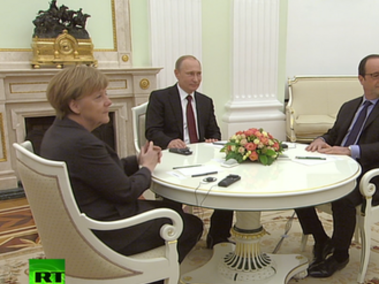 Ангела Меркель и Франсуа Олланд прибыли в Москву сегодня вечером