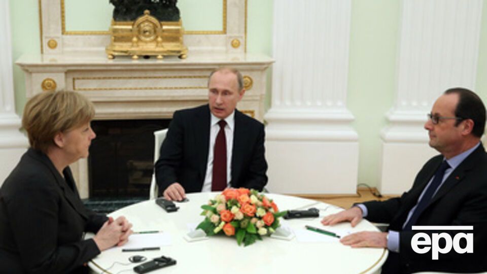 Лидеры трех государств прервались для фотосессии