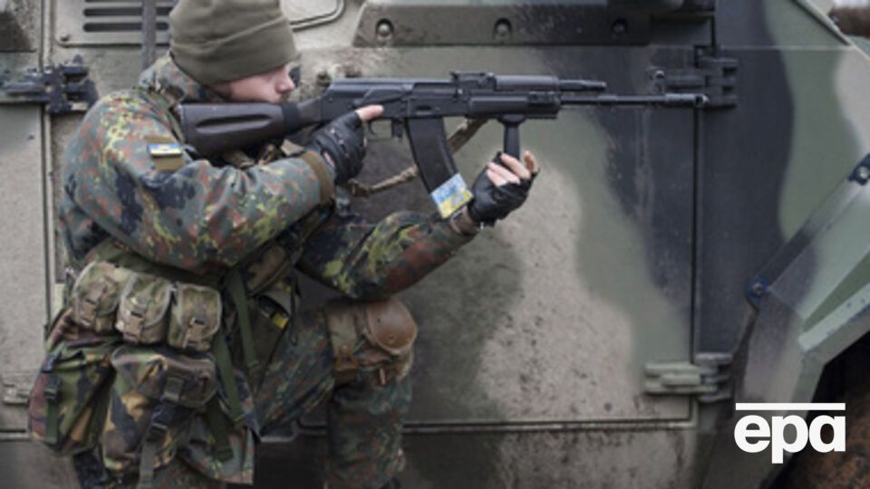 Украинские военные дают отпор террористам